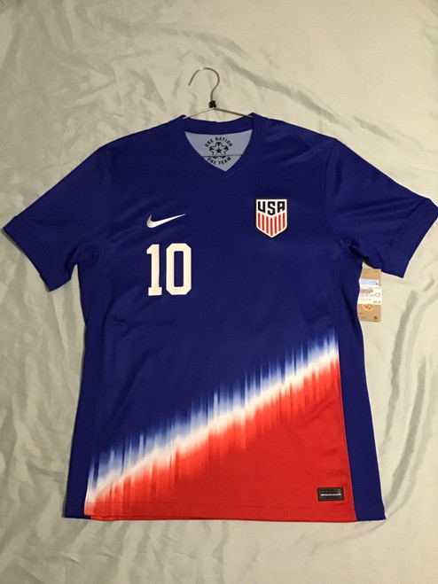 Vist Large View of Product Image Which is NEW Nike USA PULISIC JERSEY Soccer Top Adt Royal Blue And Red MD