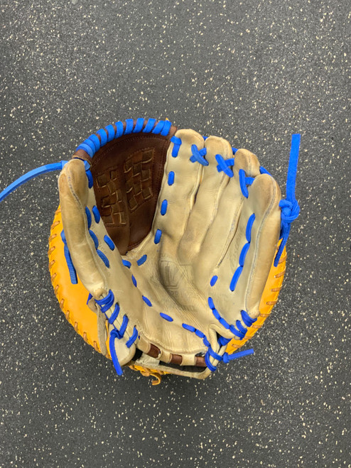 Vist Large View of Product Image Which is Used Mizuno MVP PRIME GMVP 1250PSEFS RH Throw Fastpitch Gloves Chocolate And Almond 12 1/2"