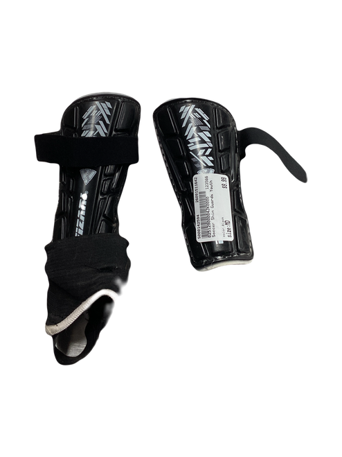 Vist Large View of Product Image Which is Used Soccer Shin Guards Youth Black MD