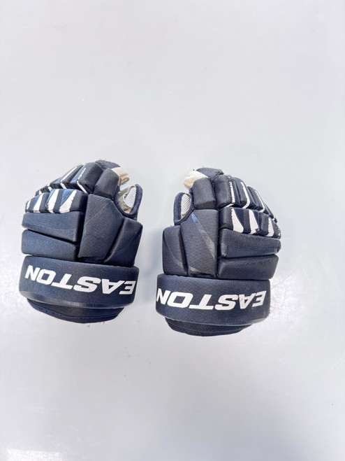 Vist Large View of Product Image Which is Used Easton MAKO Junior Gloves Black 10"