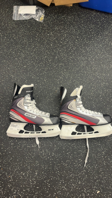 Vist Large View of Product Image Which is Used Bauer VAPOR X1.0 Senior Hockey Skate Senior 9