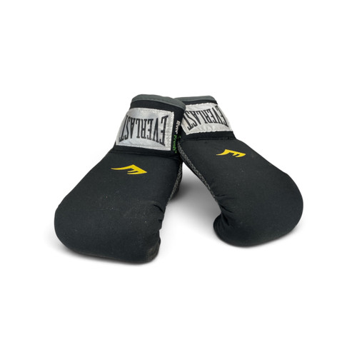 Vist Large View of Product Image Which is Used Everlast Boxing Gloves Black 10 oz Medium, full view