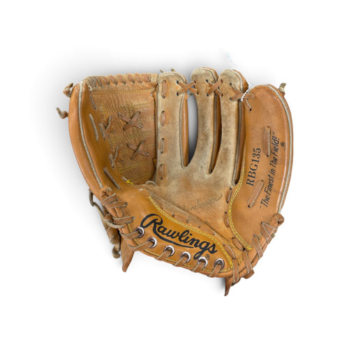 Vist Large View of Product Image Which is Used Rawlings RBG135 BB/SB Glove RH Throw Brown 10"