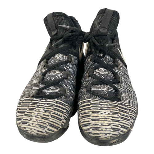 Vist Large View of Product Image Which is Used Nike Basketball Shoes Y Black And Grey Senior 5