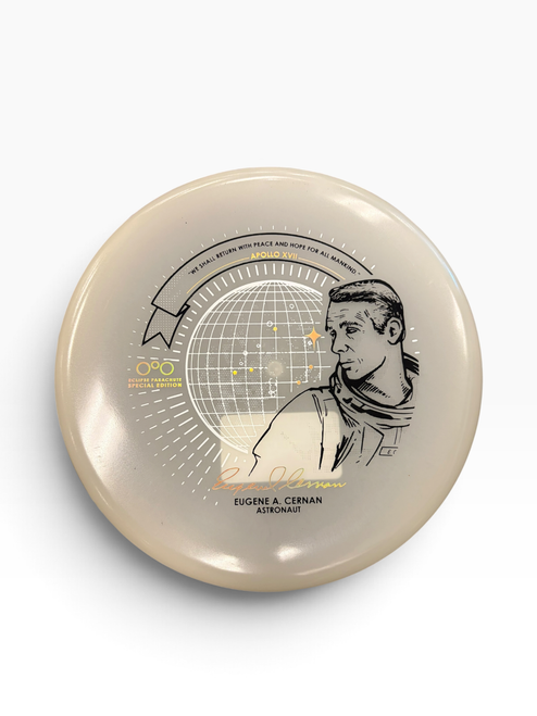 Vist Large View of Product Image Which is Used Streamline ECLIPSE PARACHUTE Disc Golf Putter Clear