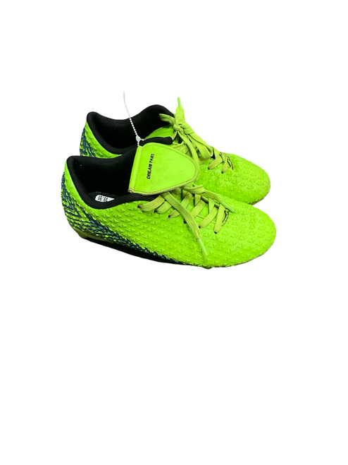 Vist Large View of Product Image Which is Used Dream Pairs Soccer Cleats Green Junior 01
