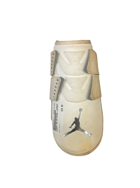 Vist Large View of Product Image Which is Used Jordan BB/SB Elbow Protector White
