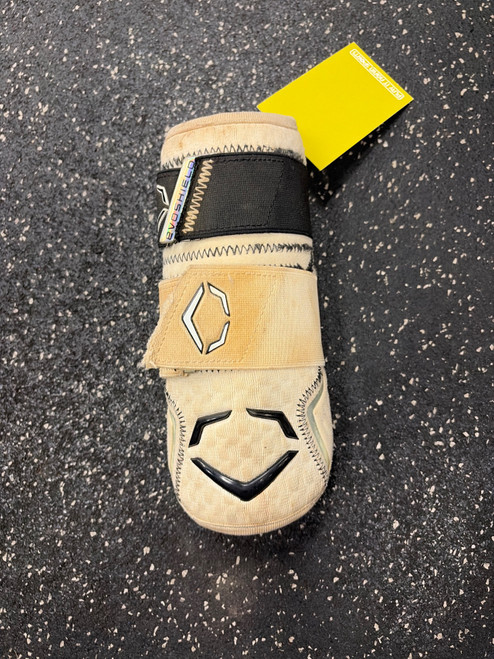 Vist Large View of Product Image Which is Used Evoshield BB/SB Elbow Protector White