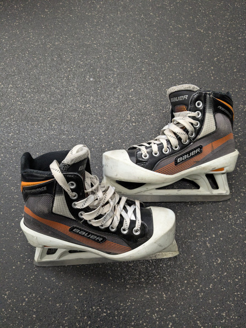 Vist Large View of Product Image Which is Used Bauer PERFORMANCE Junior Goalie Skate Junior 05.5