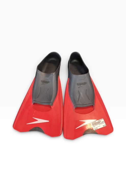 Vist Large View of Product Image Which is Used Speedo SWITCHBLADE Underwater Fins Black And Red 2X