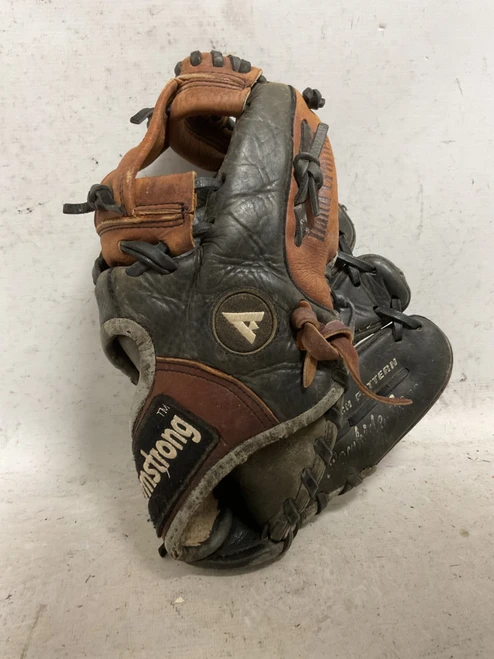 Vist Large View of Product Image Which is Used ARMSTRONG PRO1200 BB/SB Glove RH Throw Brown 12"