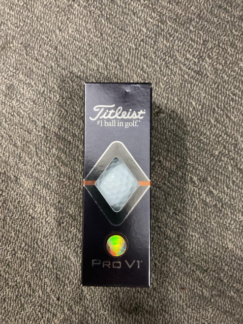 Vist Large View of Product Image Which is Used Titleist PRO V1 3PK 3 Ball - Golf Ball Sleeve