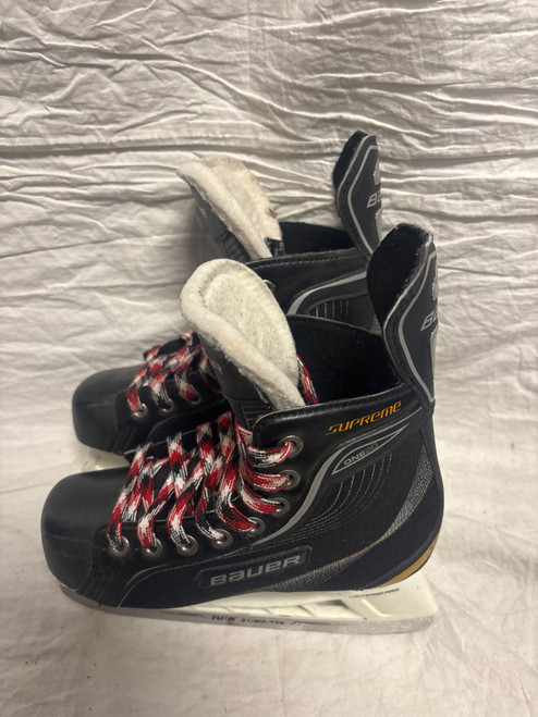 Vist Large View of Product Image Which is Used Bauer SUPREME ONE 20 SKATES Junior Hockey Skate Junior 02
