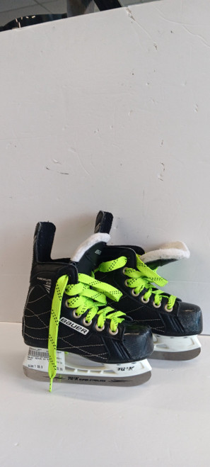 Vist Large View of Product Image Which is Used Bauer NEXUS 22 Youth Hockey Skate Youth 09.0