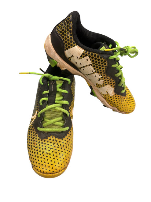 Vist Large View of Product Image Which is Used Nike DIAMOND FASTFLEX BB CLEAT SZ 5 BB/SB Cleats Green Junior 05