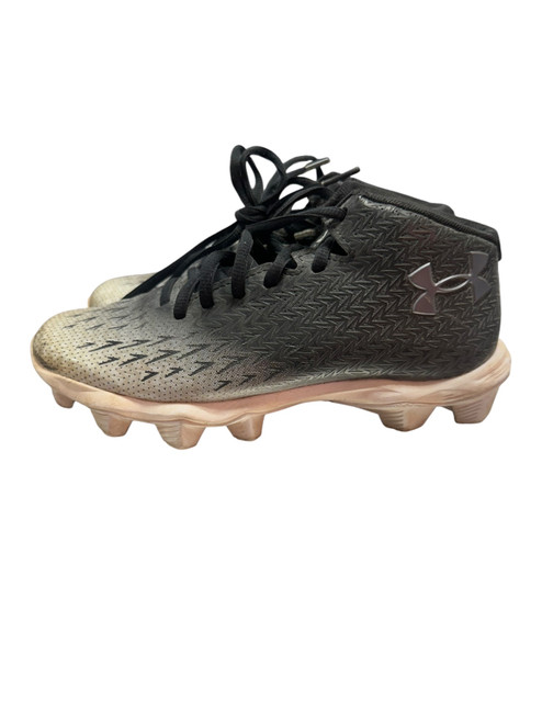 Vist Large View of Product Image Which is Used Under Armour Jr FB Cleats Black Junior 04