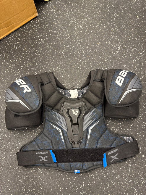 Vist Large View of Product Image Which is Used Bauer X Senior Shoulder Pads LG