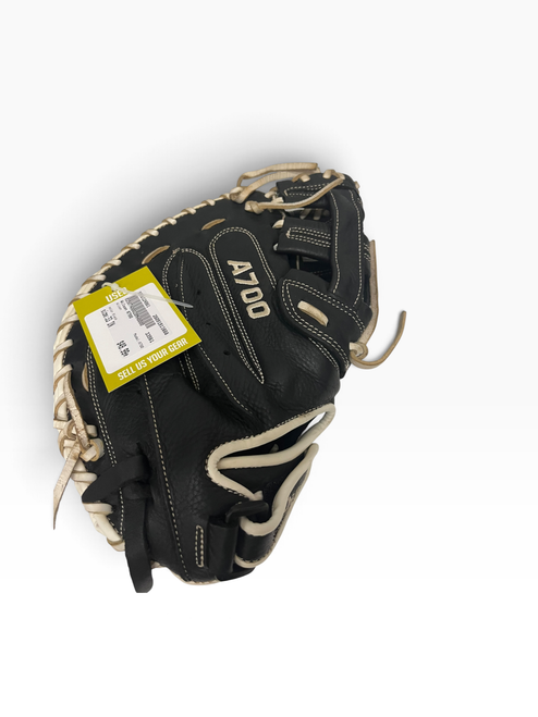 Vist Large View of Product Image Which is Used Wilson A700 BB/SB Catchers RH Throw Black 33"