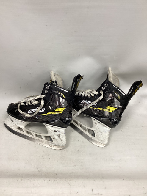 Vist Large View of Product Image Which is Used Bauer ELITE Senior Hockey Skate Senior 6