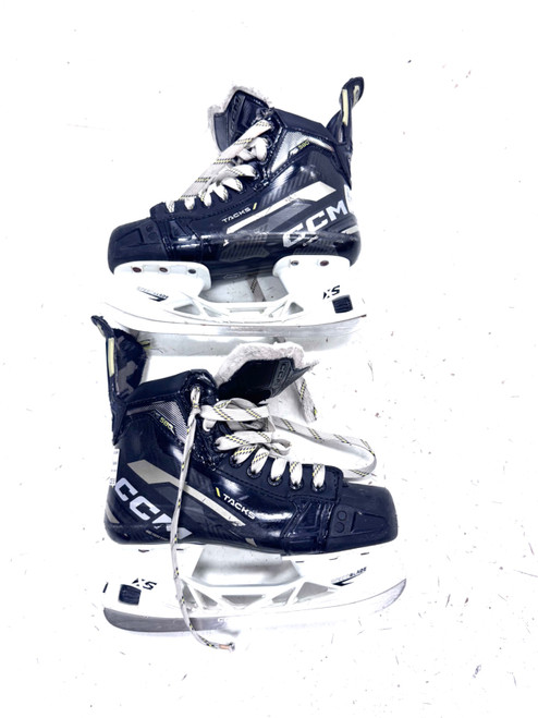 Vist Large View of Product Image Which is Used CCM TACKS AS580 Intermediate Hockey Skate Intermediate 4.5