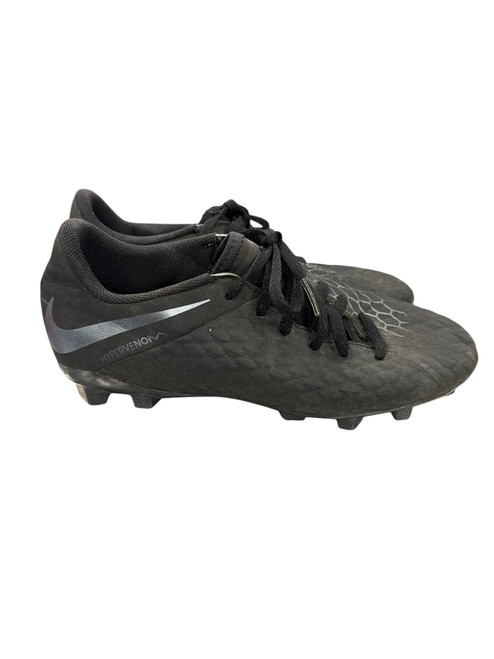 Vist Large View of Product Image Which is Used Nike Soccer Cleats Black Junior 04.5