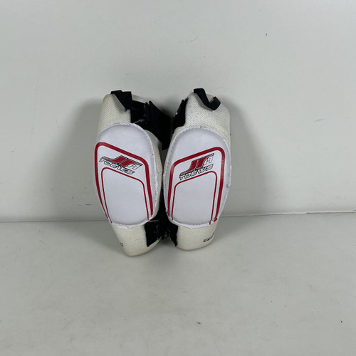 Vist Large View of Product Image Which is Used Bauer JT19 TOEWS ELBOW Youth Elbow Pads MD