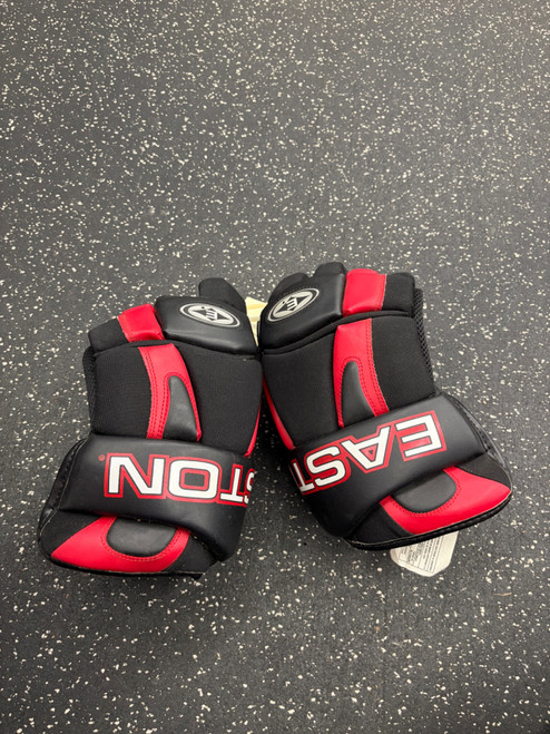 Vist Large View of Product Image Which is Used Easton X-TREME Senior Gloves Black 14 1/2"
