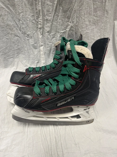 Vist Large View of Product Image Which is Used Bauer VAPOR XINSTINCT Junior Hockey Skate Junior 04