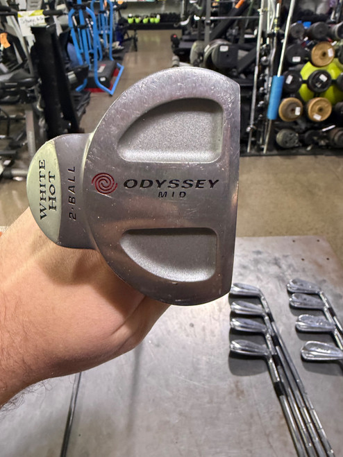 Vist Large View of Product Image Which is Used Odyssey WHITE HOT 2-BALL MID Mens Putter RH