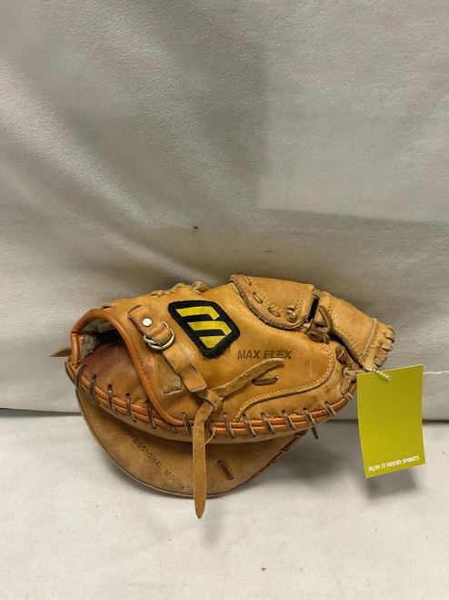 Vist Large View of Product Image Which is Used Mizuno MZ-C20 BB/SB Catchers RH Throw Brown 32"