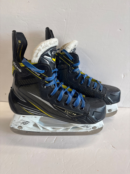 Vist Large View of Product Image Which is Used CCM TACKS 4092 Junior Hockey Skate Junior 03.5