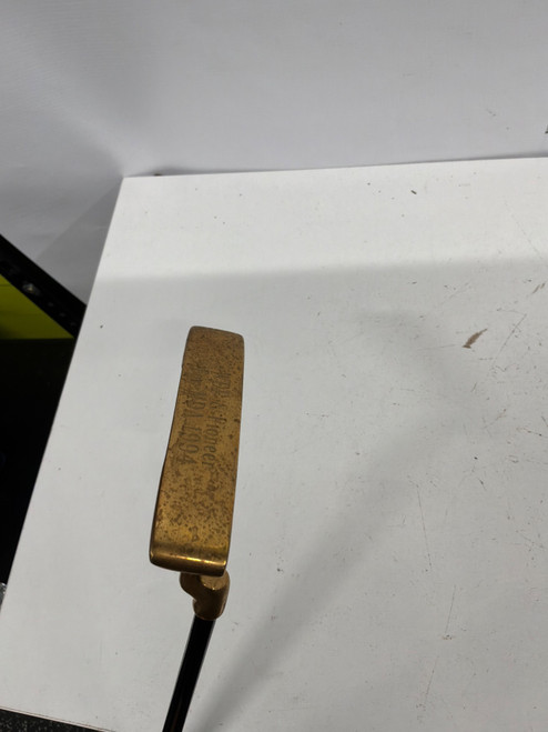 Vist Large View of Product Image Which is Used GOLD PUTTER Mens Putter RH