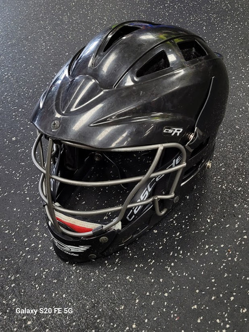 Vist Large View of Product Image Which is Used Cascade CASCADE CSR Lacrosse Helmet Black One Size