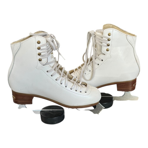 Vist Large View of Product Image Which is Used Jackson FREESTYLE WomensFigure Skate White Senior 7.5