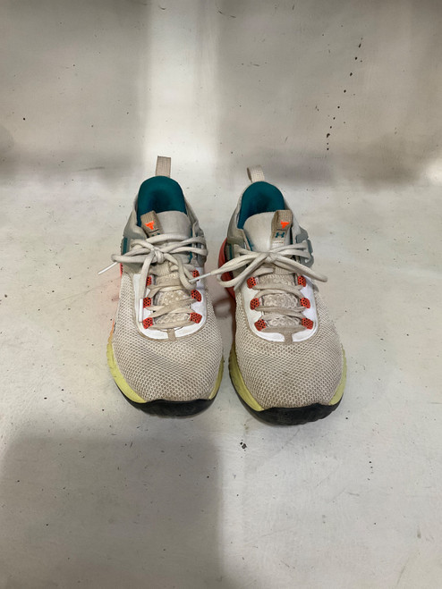 Vist Large View of Product Image Which is Used Under Armour Basketball Shoes Y White Junior 05.5