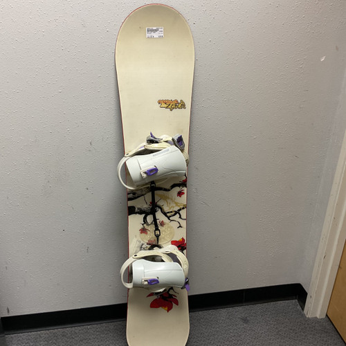 Vist Large View of Product Image Which is Used Rossignol ZENA Girls Board/Binding Almond 143 cm