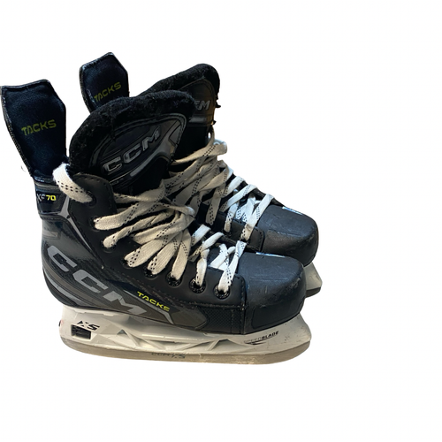 Vist Large View of Product Image Which is Used CCM TACKS XF70 Junior Hockey Skate Junior 01.5