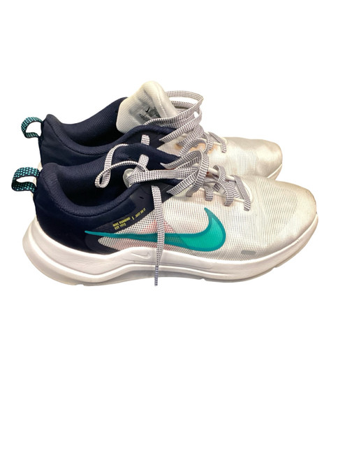 Vist Large View of Product Image Which is Used Nike Running/X-Train Shoes M White Senior 8.5
