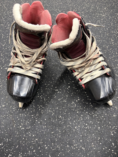 Vist Large View of Product Image Which is Used Bauer VAPOR X900 Senior Goalie Skate Senior 8.5