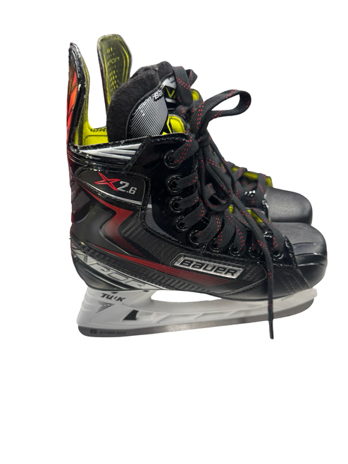Vist Large View of Product Image Which is Used Bauer VAPOR X2.6 Junior Hockey Skate Junior 03