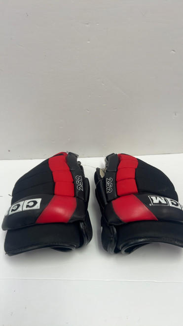 Vist Large View of Product Image Which is Used CCM 252 Junior Gloves None 12"