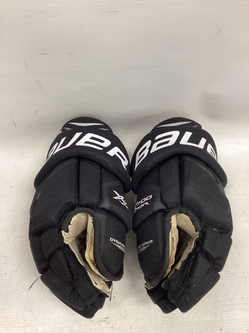 Vist Large View of Product Image Which is Used Bauer VAPOR X700 Junior Gloves Black 12"