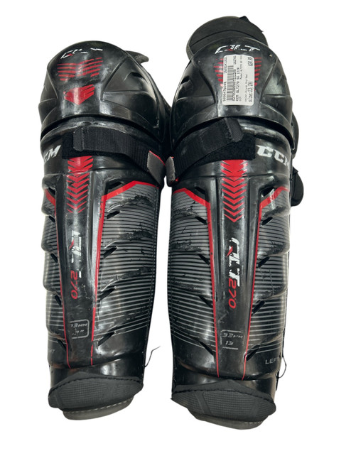 Vist Large View of Product Image Which is Used Bauer VAPOR FLY 40 SG 14IN Senior Shin Guards Black 14"