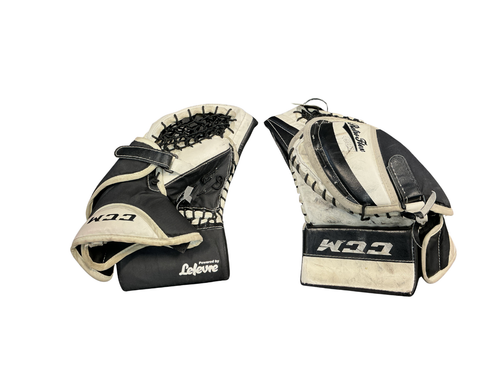 Vist Large View of Product Image Which is Used CCM RETRO FLEX 450 Youth Goalie Catcher Black And White