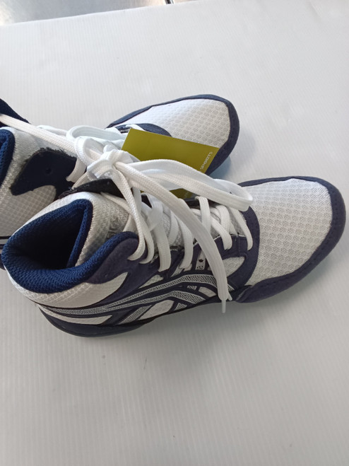Vist Large View of Product Image Which is Used Asics Wrestling Shoes Navy Blue Junior 03.5
