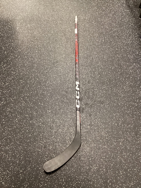 Vist Large View of Product Image Which is Used CCM JETSPEED FT5 Junior One Piece Left Grip 40 Flex