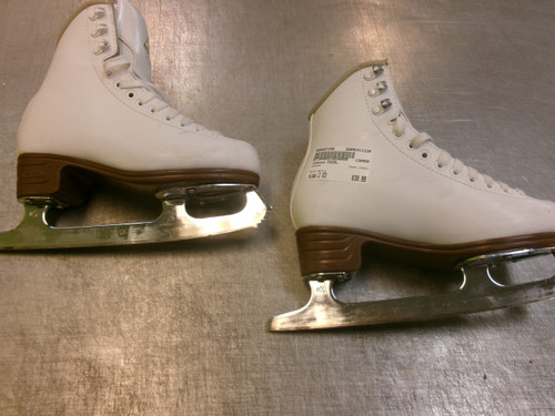 Vist Large View of Product Image Which is Used Jackson EXCEL Girls Figure Skate White Junior 03