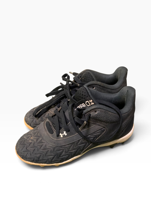 Vist Large View of Product Image Which is Used Under Armour BB CLEATS BB/SB Cleats Black Youth 13.0