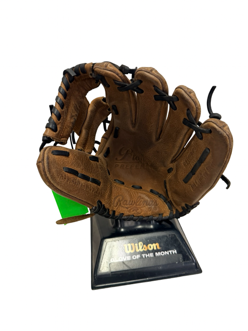 Vist Large View of Product Image Which is Used Rawlings PLAYER PREFERRED P110IRC Leather Shell Junior Baseball Glove RH Throw Brown 11"