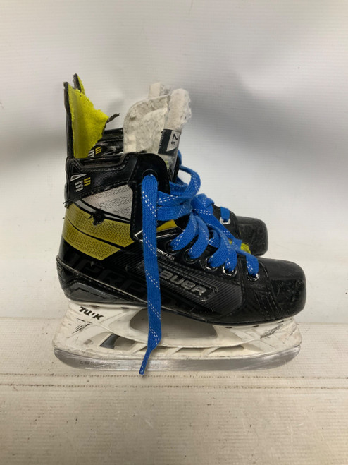 Vist Large View of Product Image Which is Used Bauer SUPREME 3S Junior Hockey Skate Junior 02.5